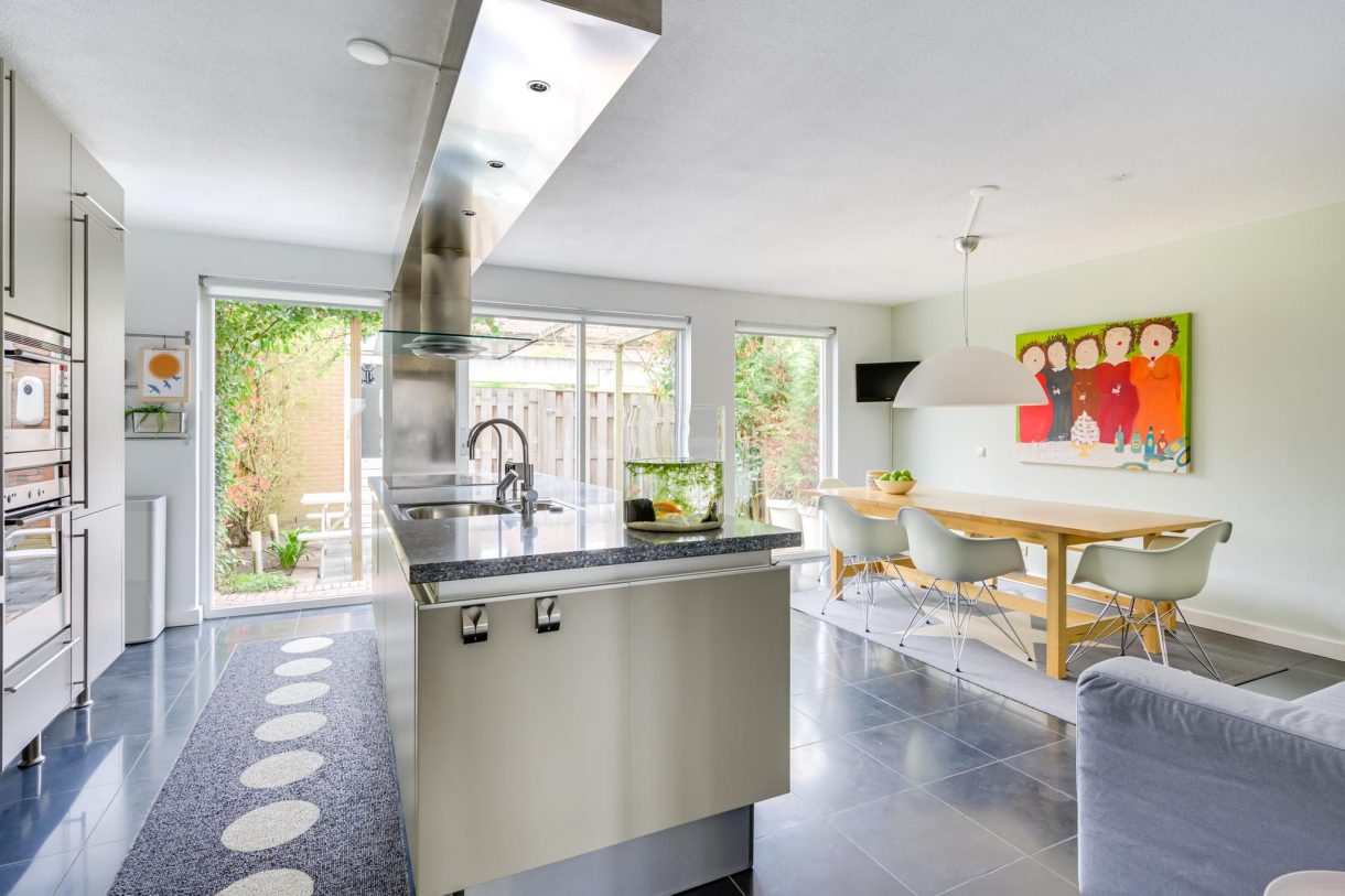 Te koop: Foto Woonhuis aan de Rimpelmos 12 in Houten