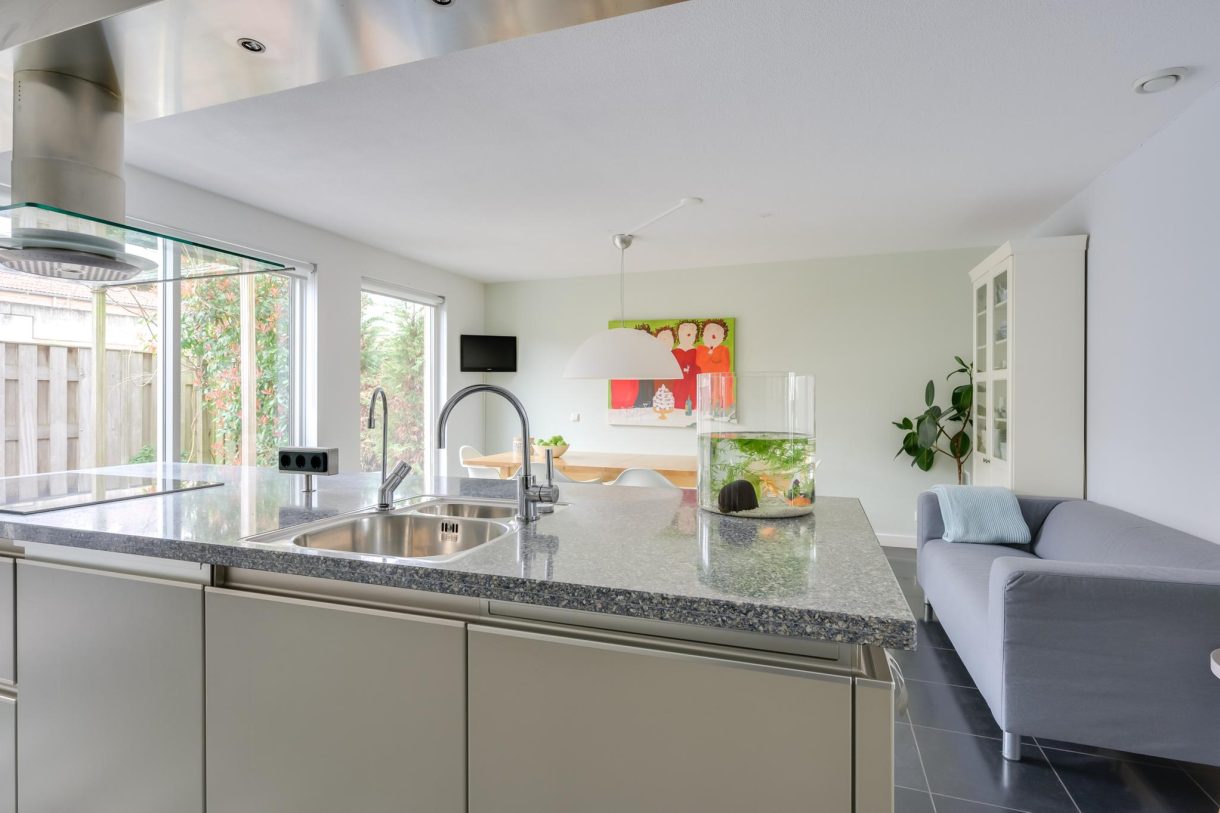 Te koop: Foto Woonhuis aan de Rimpelmos 12 in Houten