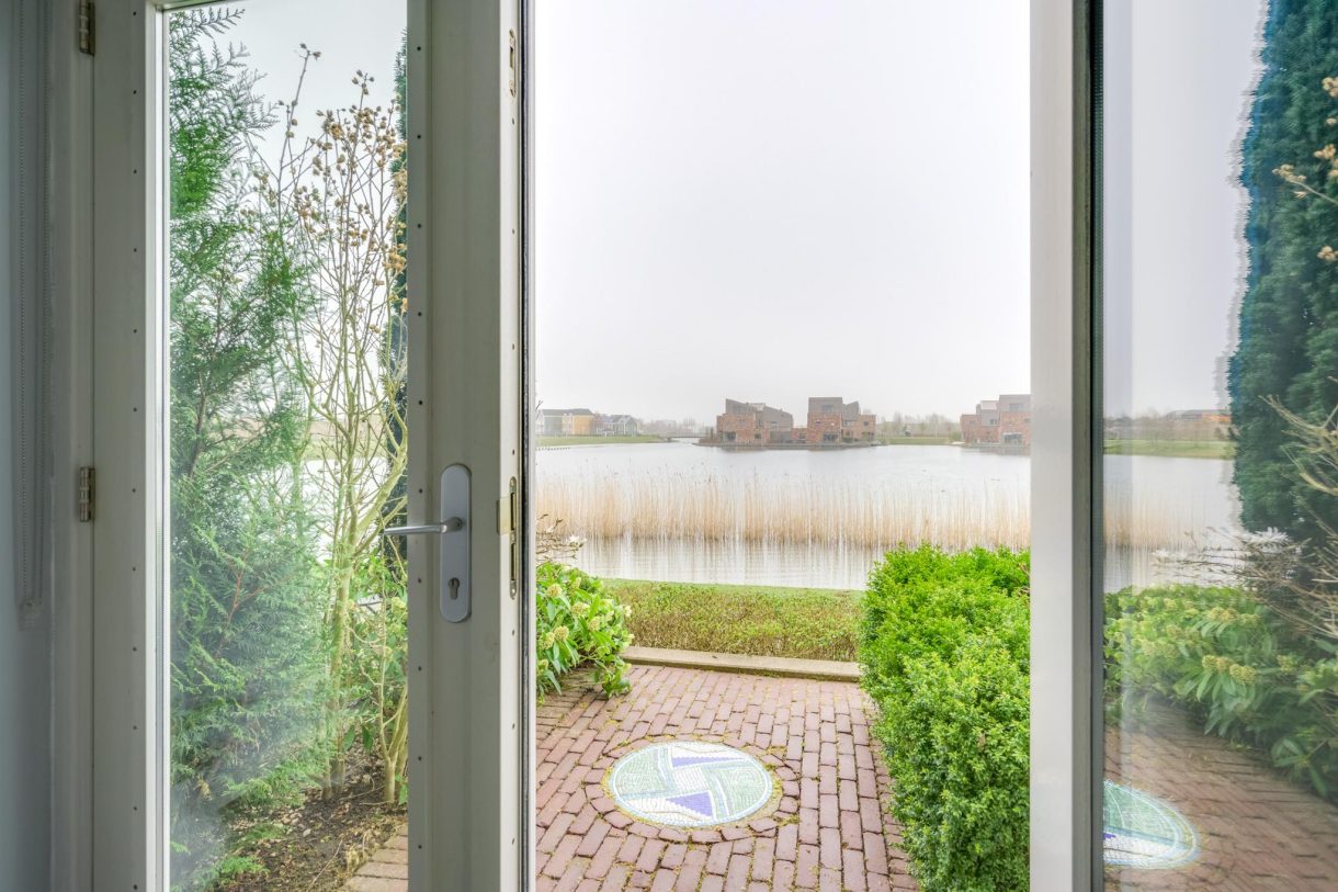 Te koop: Foto Woonhuis aan de Rimpelmos 12 in Houten