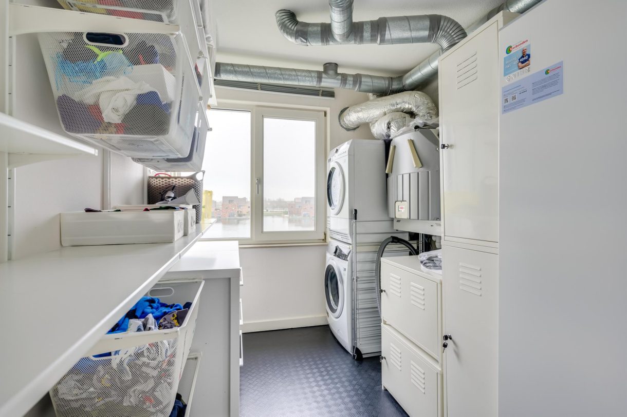 Te koop: Foto Woonhuis aan de Rimpelmos 12 in Houten