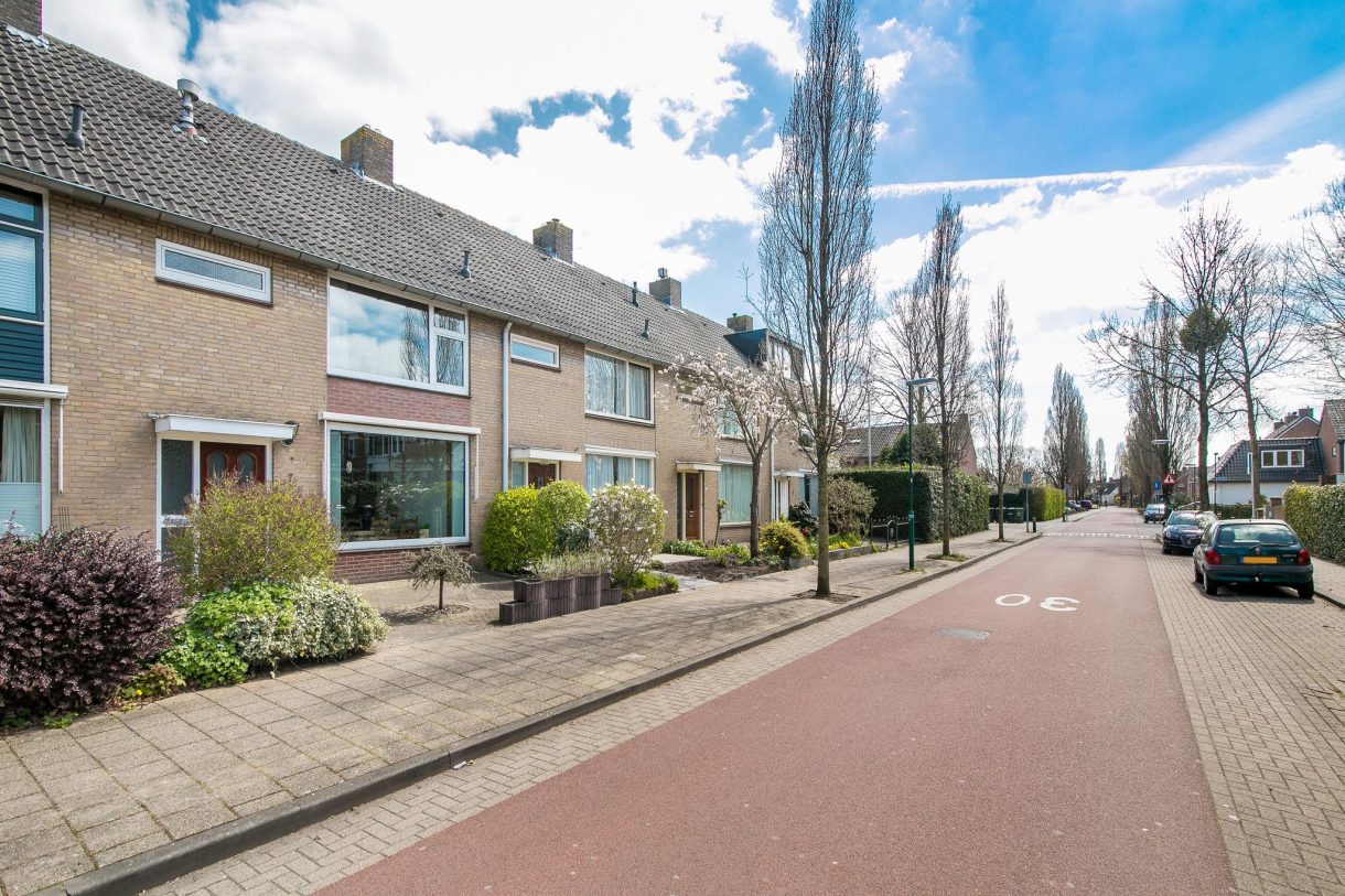 Te koop: Foto Woonhuis aan de Prinses Ireneweg 7 in Houten