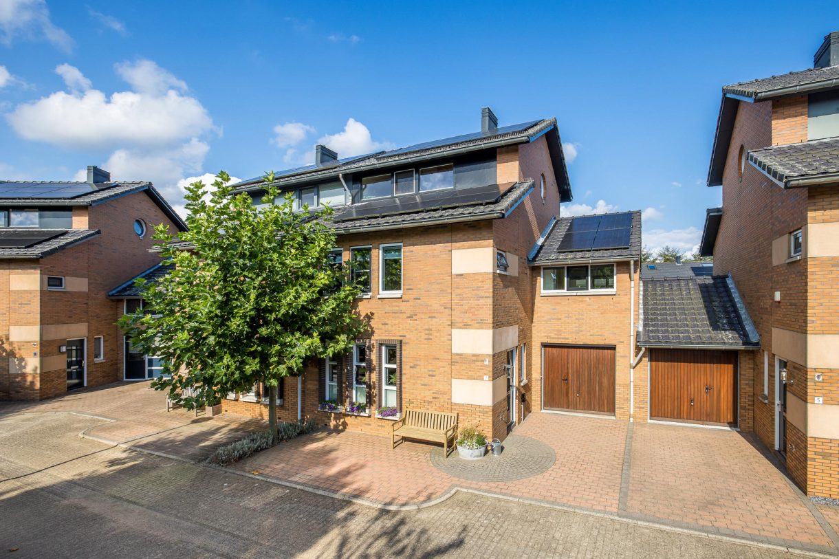 Te koop: Foto Woonhuis aan de Sparrenhout 7 in Houten