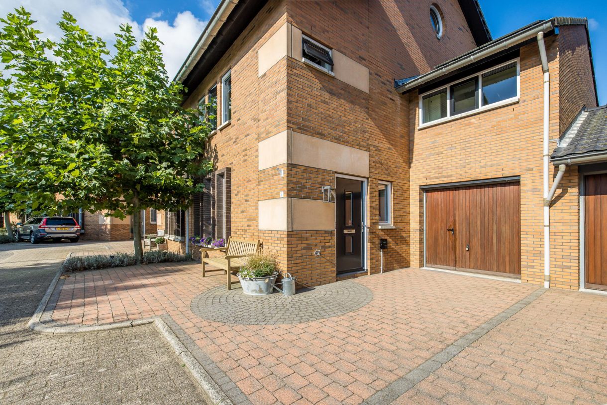 Te koop: Foto Woonhuis aan de Sparrenhout 7 in Houten