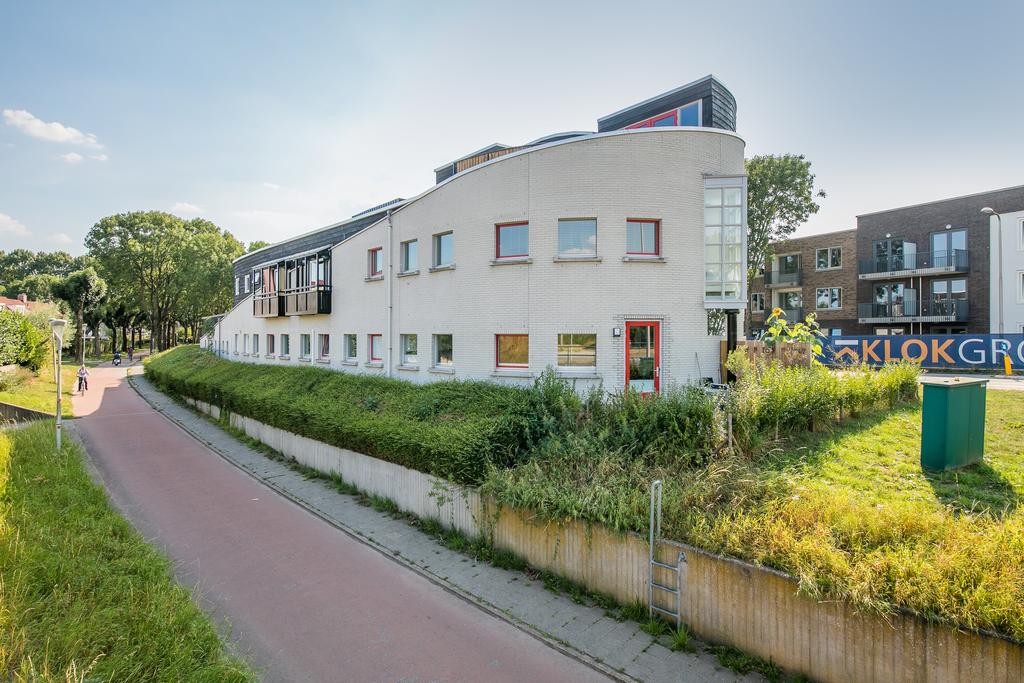 Te koop: Foto Appartement aan de De Gaarde 8+P in Houten