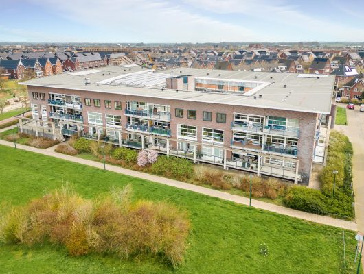 Hoofdfoto van Houten Parelgras 82