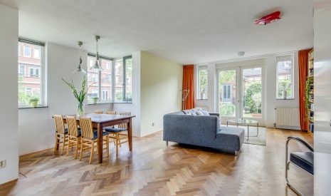 Te koop: Foto Woonhuis aan de Grachtmuur 27 in Houten