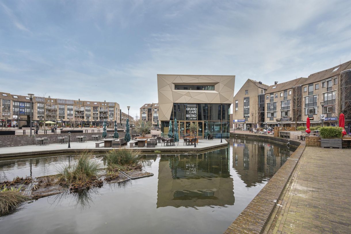 Te koop: Foto Woonhuis aan de Rademakersgilde 146 in Houten