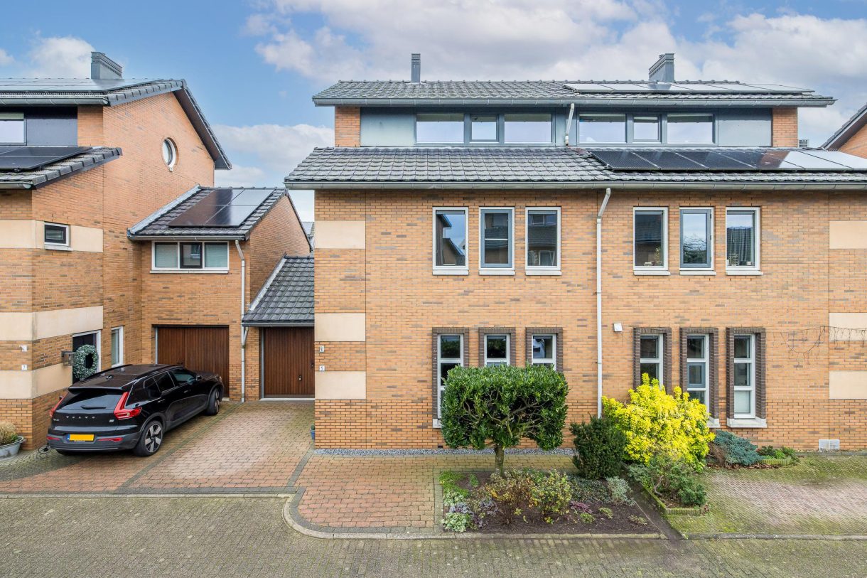 Te koop: Foto Woonhuis aan de Sparrenhout 5 in Houten