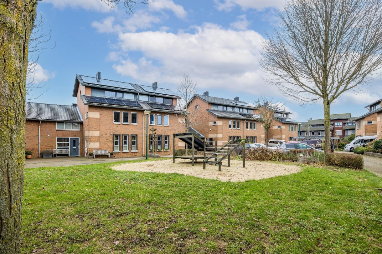 Te koop: Foto Woonhuis aan de Sparrenhout 5 in Houten