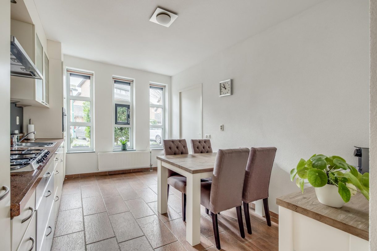 Te koop: Foto Woonhuis aan de Sparrenhout 5 in Houten