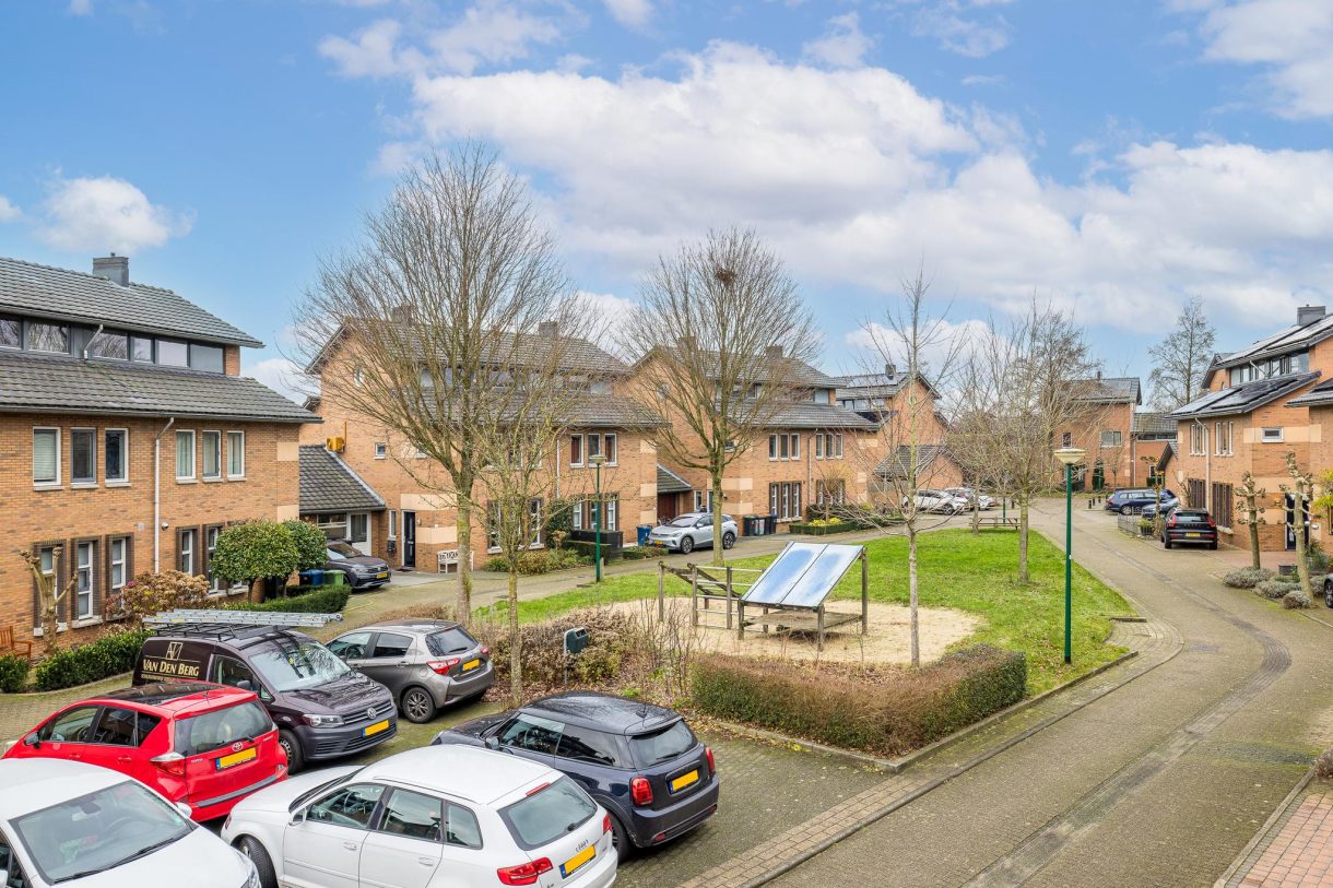 Te koop: Foto Woonhuis aan de Sparrenhout 5 in Houten