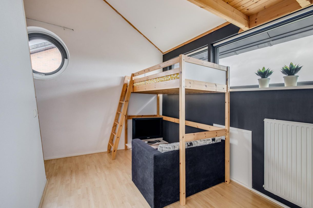 Te koop: Foto Woonhuis aan de Sparrenhout 5 in Houten