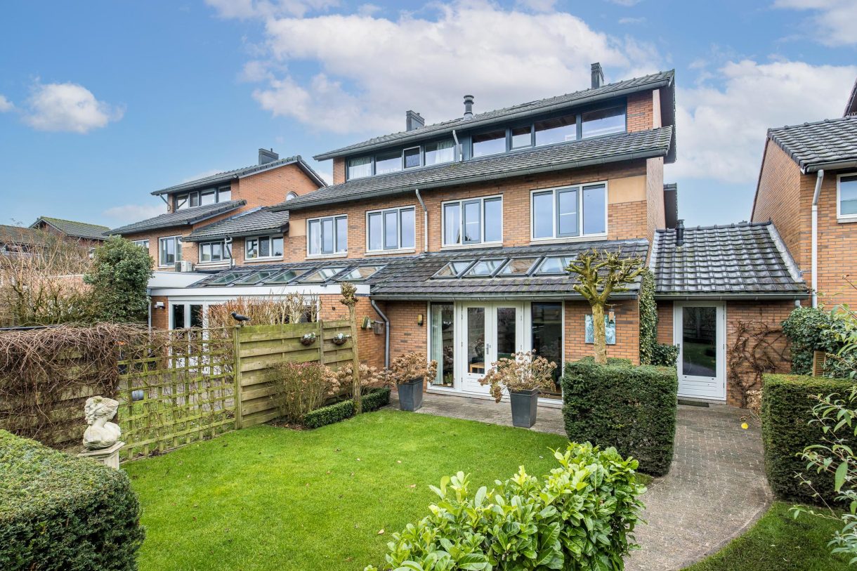 Te koop: Foto Woonhuis aan de Sparrenhout 5 in Houten