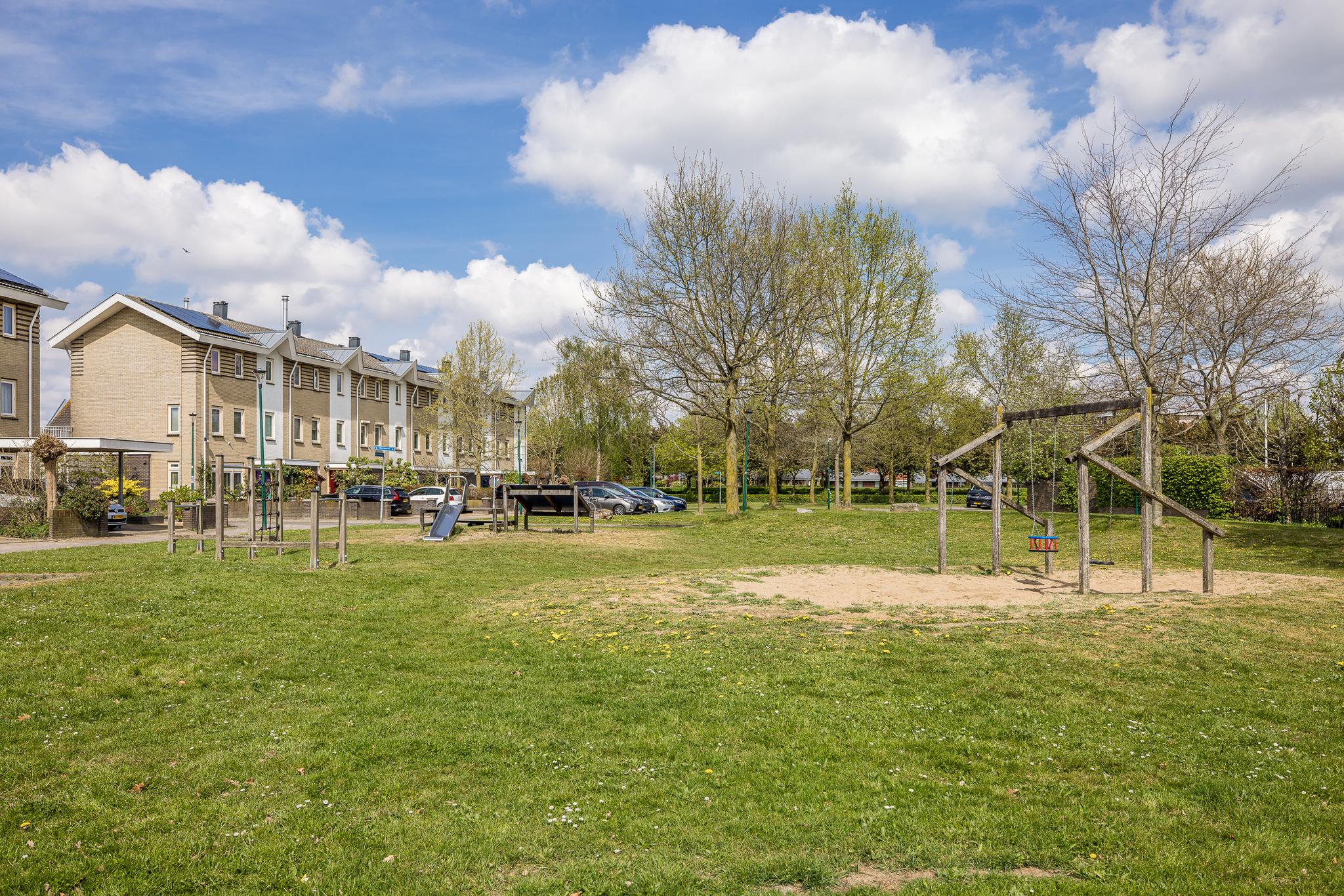 koop  Houten  Centraalspoor 33 – Foto